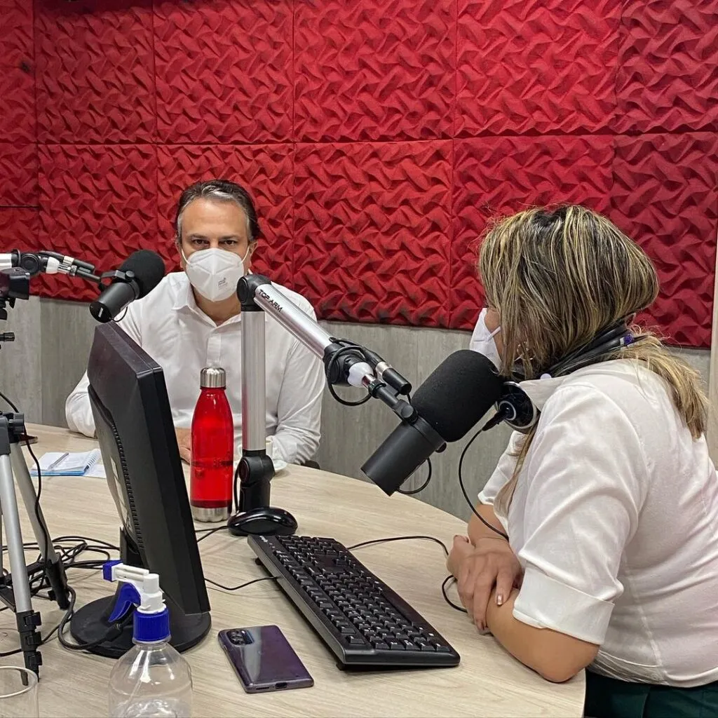 Camilo Santana afirma que escolha do candidato ao Governo segue indefinida, mas Izolda Cela “tem direito à reeleição”