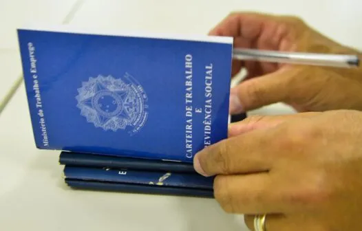 Desemprego avança e atinge 14,1 milhões de brasileiros, diz IBGE