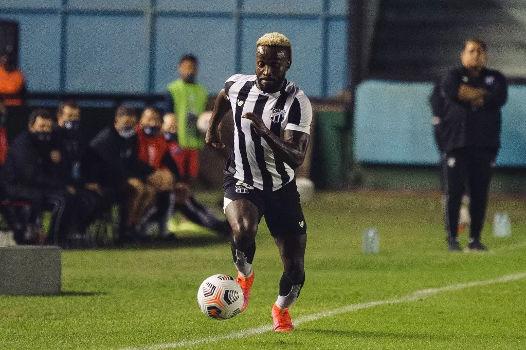 Ceará empata com o Arsenal de Sarandí