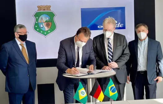 Ceará assina acordo com multinacional alemã para a produção de Hidrogênio Verde no Pecém