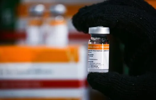 Anvisa avança em discussão sobre aplicação da CoronaVac em crianças