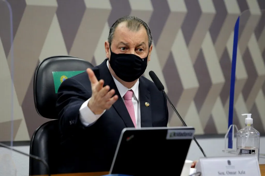 CPI da Covid: Carlos Wizard não comparece e Omar Aziz pede apreensão de passaporte