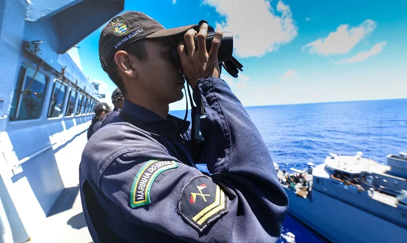 Editais de concursos da Marinha do Brasil são publicados; salários chegam a R$5.699,25