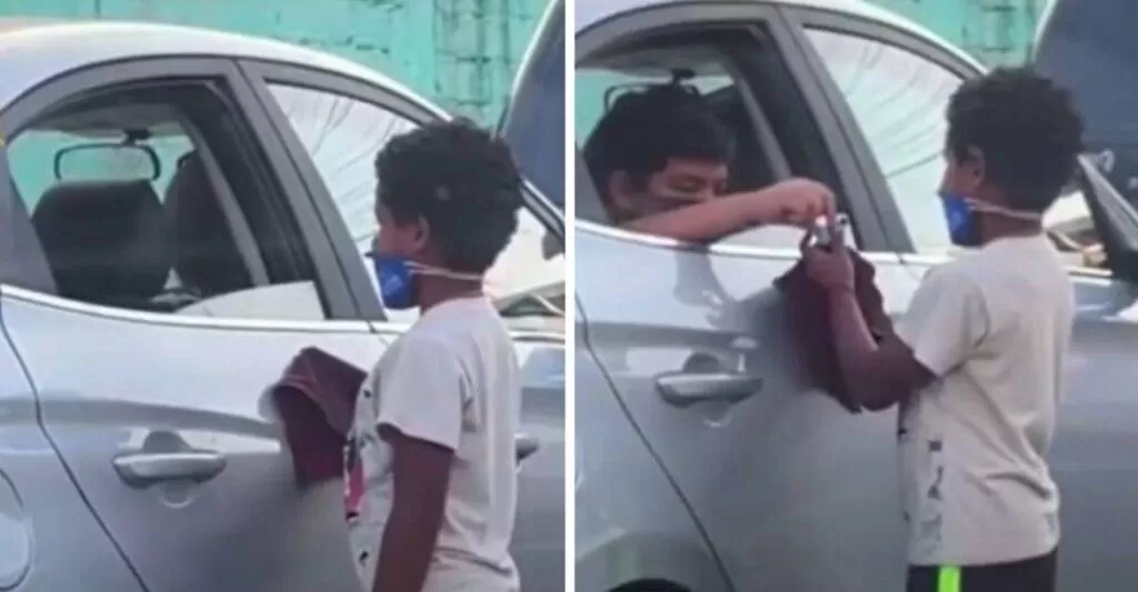 Emocionante: crianças de realidades diferentes fazem amizade no trânsito e trocam presentes; veja o vídeo