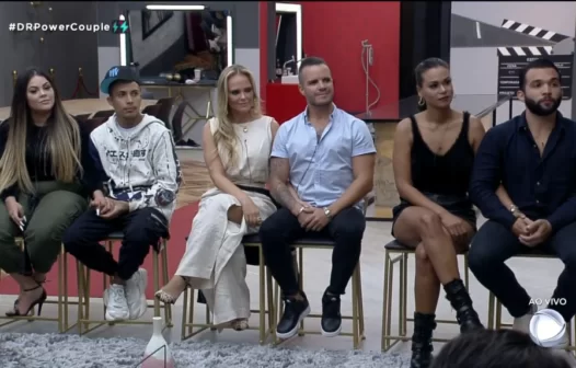 Enquete Power Couple: Carol e Jonjon, Mari e Matheus e Nina e Filipe? Quem deve ficar?