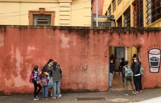 Senado aprova projeto que cria programa de combate à evasão escolar