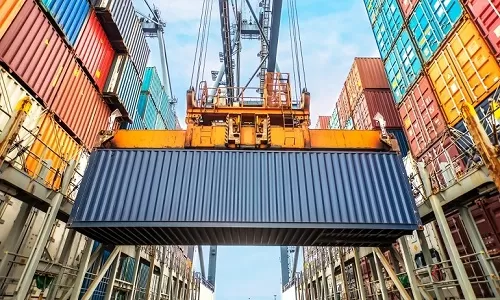 Entenda como a alta do dólar pode ajudar nas exportações cearenses