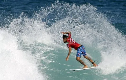 Filipinho, Ítalo e Miguel Pupo se garantem nas quartas de Bells Beach