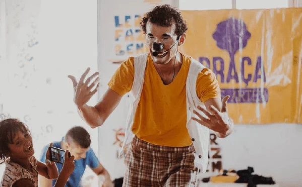 Fim de semana tem espetáculo virtual circense e novidades no streaming