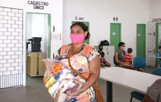 Fortaleza realiza mais uma etapa da entrega de cestas básicas; confira o cronograma de entrega