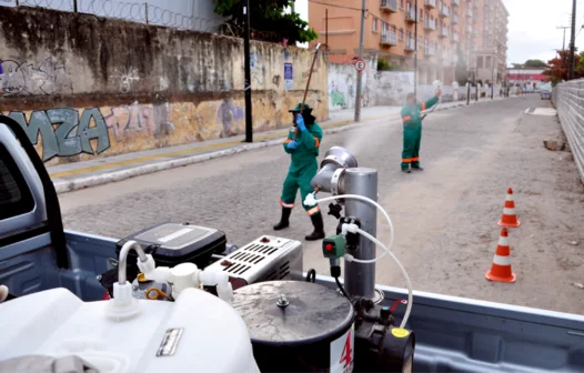 Operação “fumacê” no combate ao mosquito Aedes Aegypti passa em dez bairros de Fortaleza, em maio