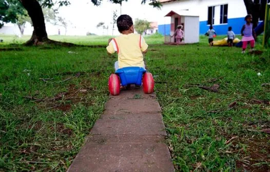 Governadores do Nordeste lançam auxílio de R$ 500 para crianças e adolescentes; veja quem recebe