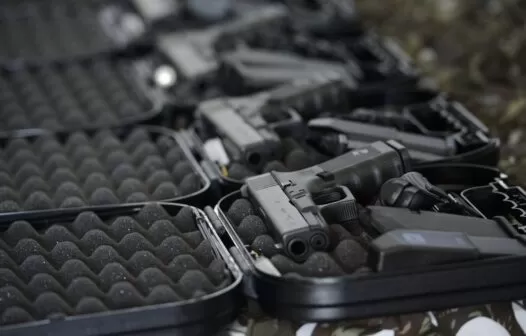 Governo zera alíquota de imposto de importação de revólver e pistola