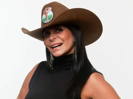 Gretchen relembra participação em “A Fazenda”: “eu também desisti”