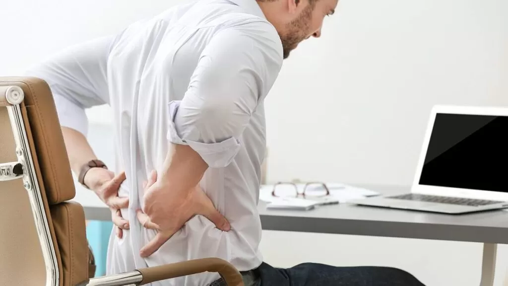 Com o home office, atenção aos problemas de coluna vertebral deve ser redobrada; confira dicas