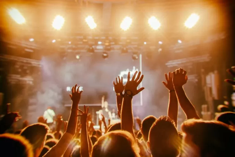 Prazo para reembolso de shows cancelados na pandemia é prorrogado; confira a nova data
