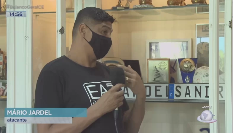 Jardel tem a casa invadida e chuteiras de ouro da UEFA levadas