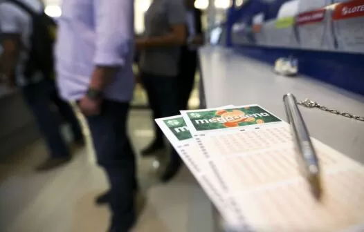 Mega-Sena acumula e prêmio pode chegar a R$ 40 milhões; saiba como apostar