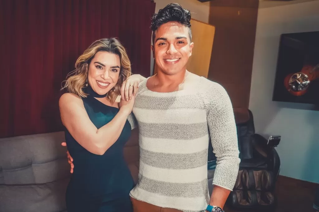 Cearense Matheus Lima grava com Naiara Azevedo e Gabriel Gava