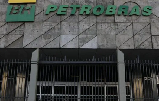 Petrobras eleva em 11,4% preço médio da querosene de aviação