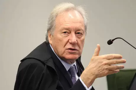 STF: Lewandowski dá quinto voto a favor de reeleições de Maia e Alcolumbre no Congresso