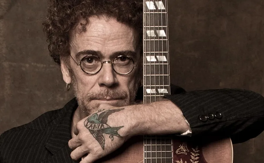 Café Concerto traz as canções que marcam a trajetória de Nando Reis