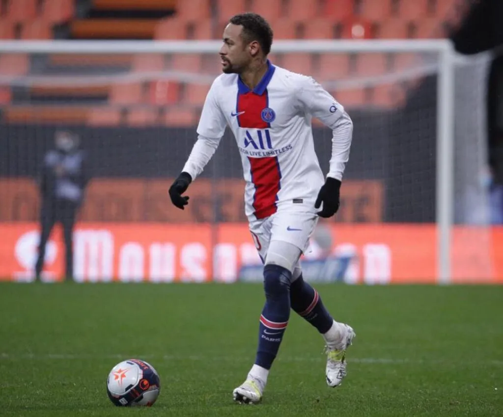 Neymar cogita aposentadoria após lesão: ‘não sei até quando aguento’
