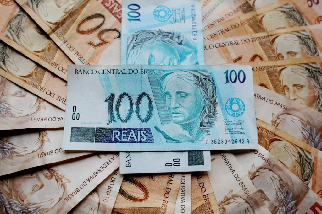 Auxílio Mãe Solteira: saiba como se cadastrar no CRAS para receber R$ 1.200 em 2025