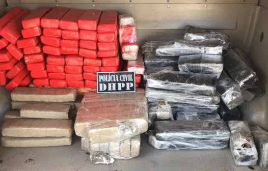 Polícia encontra 117 quilos de maconha escondidos entre garrafas de bebidas