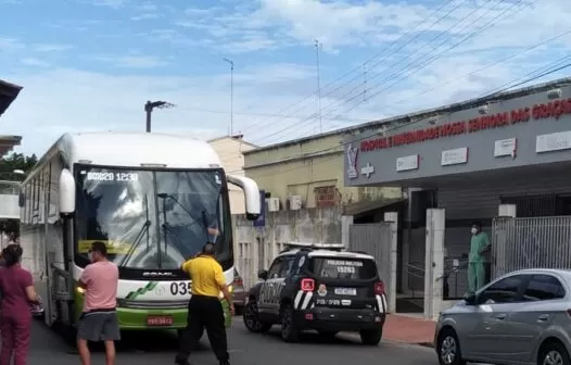 Suspeito de matar policial durante assalto a ônibus em Cascavel é morto; outros dois são presos pela PM