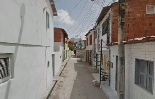 Projeto social no Dendê reforma imóveis de famílias em situação de vulnerabilidade