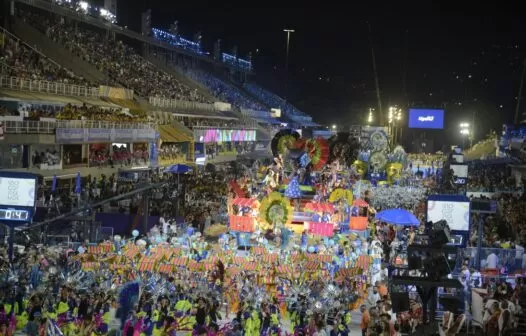 Justiça determina que carros alegóricos das escolas de samba do Rio sejam escoltadas para evitar acidentes