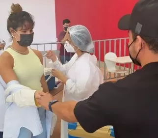 Secretaria da Saúde diz que vacinação de Thyane Dantas ‘indignou a todos’ e promete ‘rigor na apuração’