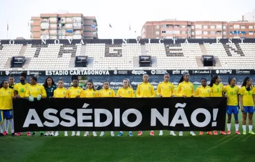 Com manifesto contra assédio, seleção feminina vence a Rússia em amistoso pré-Olimpíada