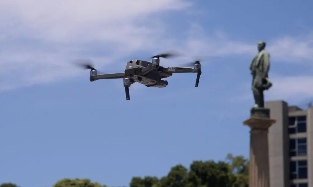 ANAC dá primeira autorização para entrega comercial usando drones