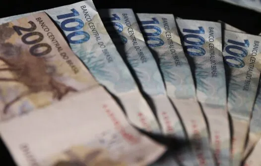 União concedeu R$ 303 bi em garantias de operações de crédito em 2021