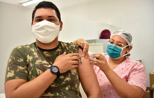 Caucaia começa a vacinar pessoas entre 45 e 59 anos contra covid-19 nesta quarta (9)