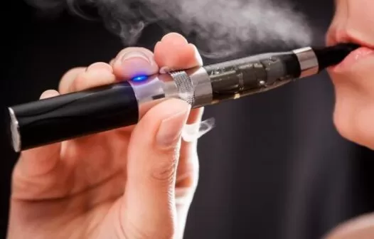 Cigarro eletrônico: conheça os riscos para saúde mental