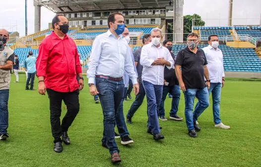 Prefeito realiza vistoria no PV ao lado de presidentes de clubes e projeta reabertura do estádio em abril