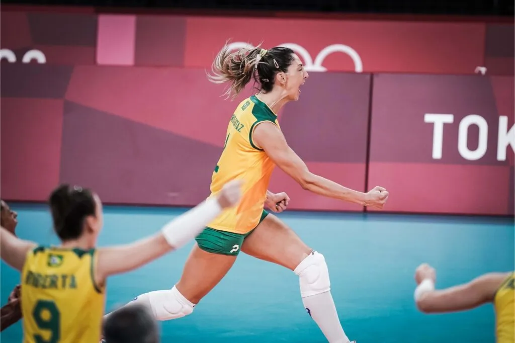Vôlei: brasileiras têm vitória apertada contra dominicanas