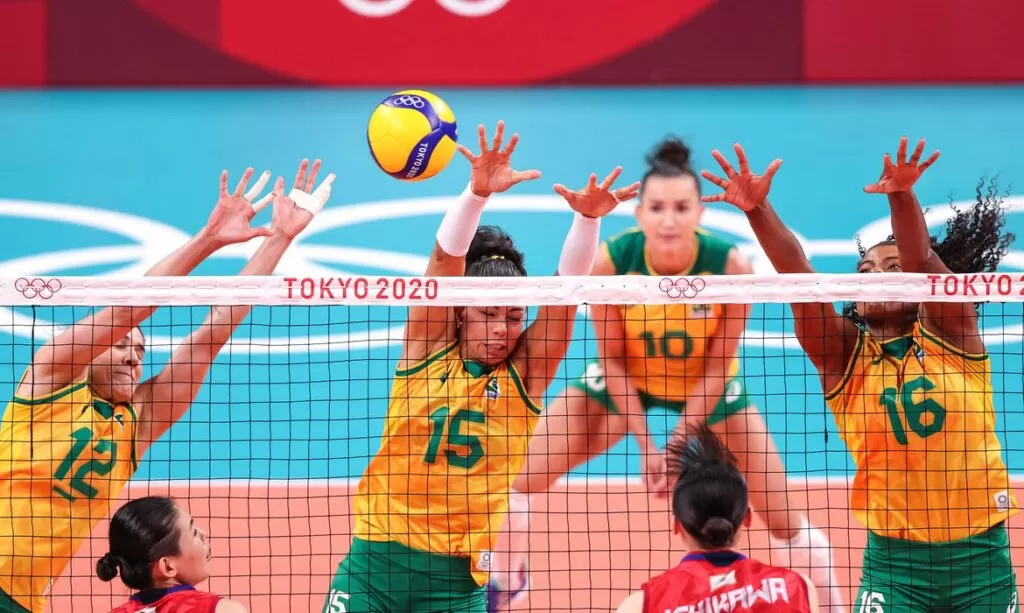 Zé Roberto convoca 16 jogadoras para treinos pré-Mundial de Vôlei