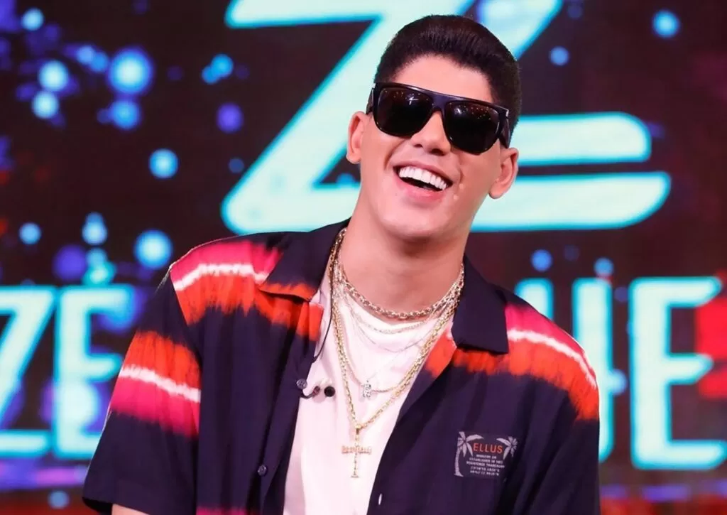 Zé Vaqueiro lança novo clipe da música “Meia Noite”