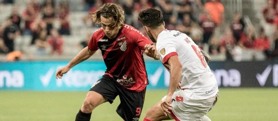 Assista ao jogo Estudiantes x Athletico-PR hoje (11) pela Libertadores