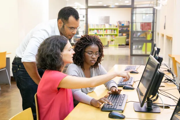 Programa oferece 2.200 vagas em cursos gratuitos de tecnologia no Ceará; saiba como se inscrever