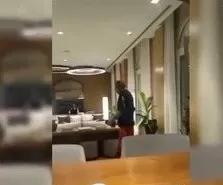Em Manaus, funcionária de hotel é demitida após filmar vocalista do Guns N’ Roses