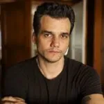Wagner Moura celebra prêmio em Cannes e exalta cultura brasileira: “Viva o Brasil, viva os brasileiros”