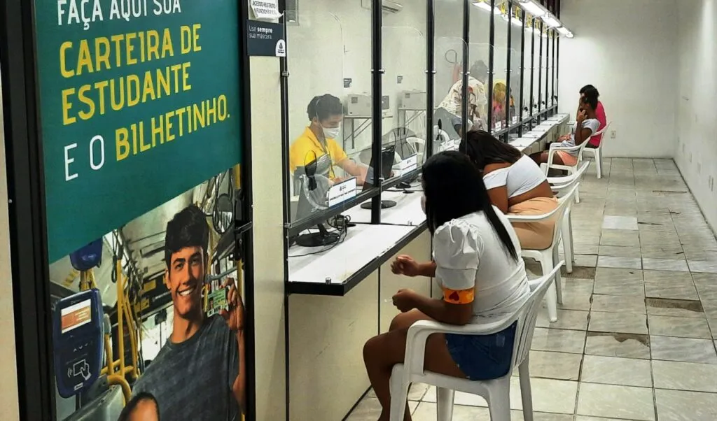 Etufor retoma atendimento ao público com serviços presenciais e online em Fortaleza