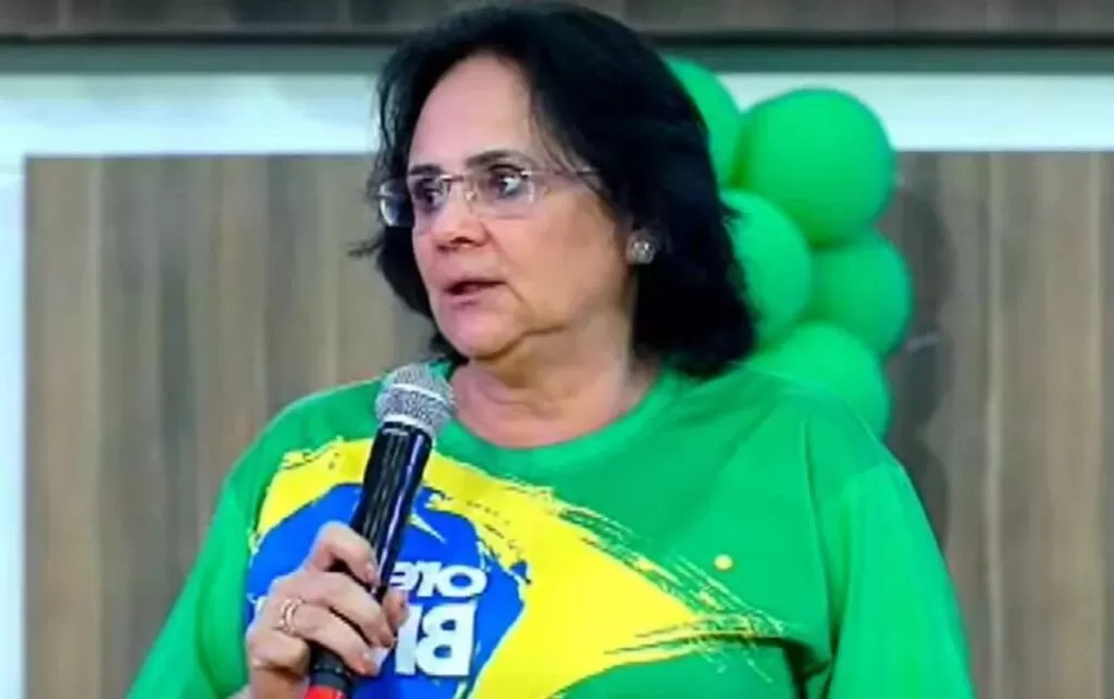 Damares admite não ter provas de crimes sexuais com crianças 