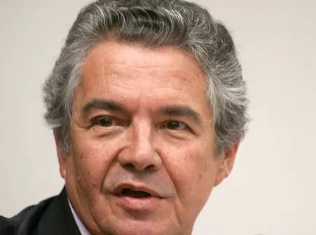 Marco Aurélio Mello publica artigo explicando por que vota em Bolsonaro