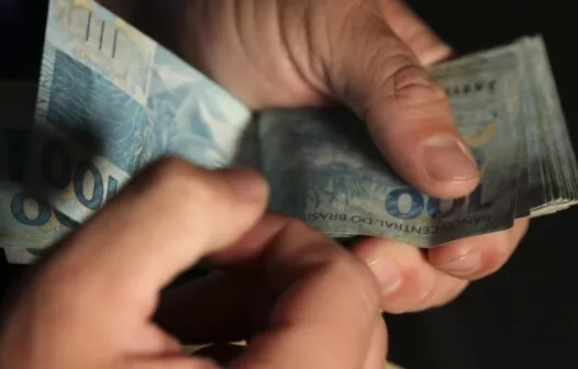 Beneficiários com NIS final 9 já podem movimentar Auxílio Brasil